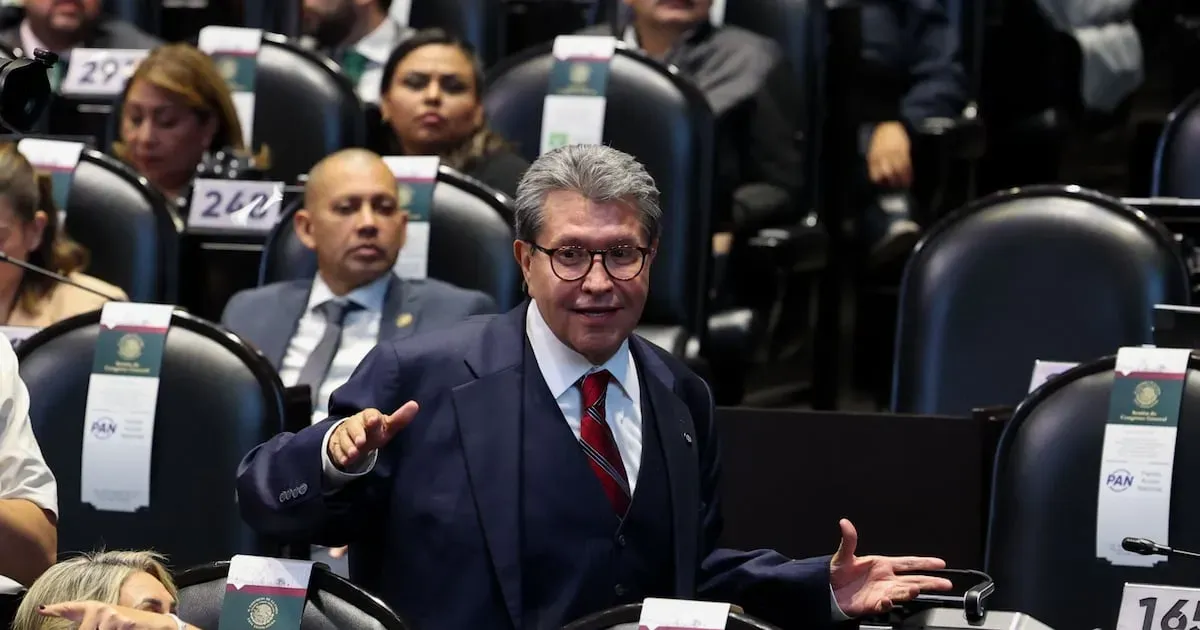 150 diputados de Morena van por la reelección o por una alcaldía; Monreal les pide cuidar su imagen