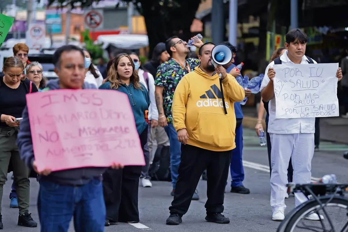 Alistan conferencia "para hablar sobre el tema del IMSS"; preparan marcha nacional