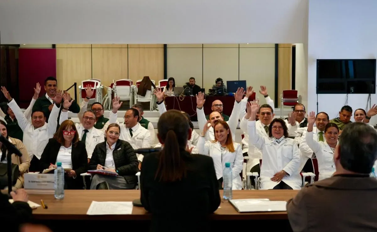 Desde el Ecatepec, Sheinbaum anuncia contratación de más personal médico y compra de equipo; supervisa IMSS-Bienestar
