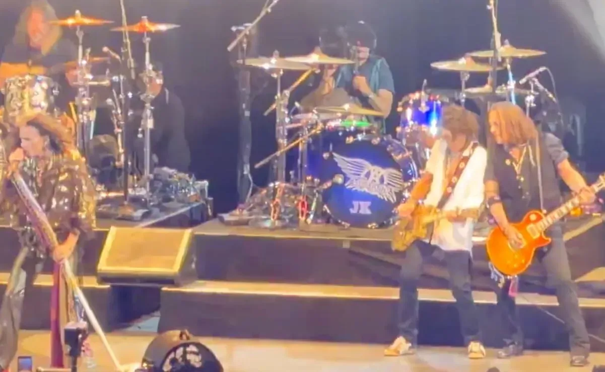 Johnny Depp sorprende al tocar con Aerosmith; la banda ofreció su primer concierto desde 2023