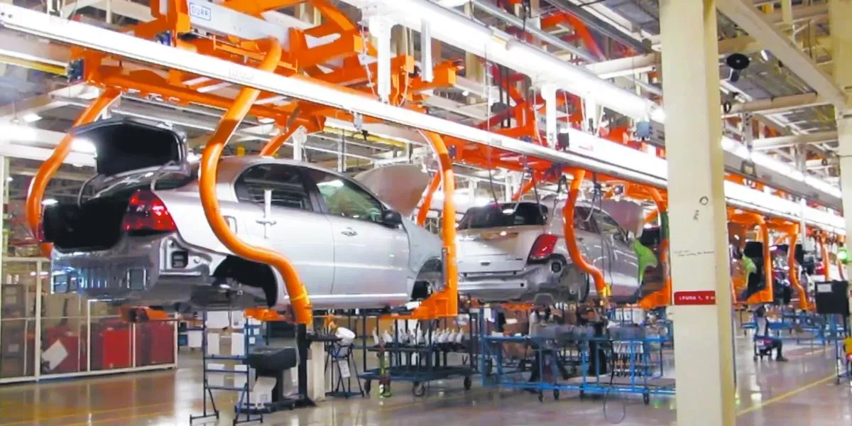 Norteamérica pierde frente a China en ensamble de autos