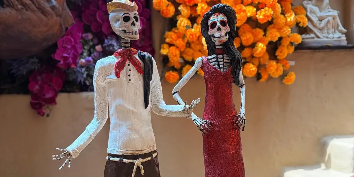 Zapotlanejo espera 150,000 visitantes con catrinas monumentales inspiradas en Cantinflas