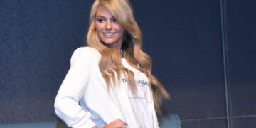 rina Baeva se molesta ante acoso de paparazzi en Nueva York ¡VIDEO!. Foto: Getty Images