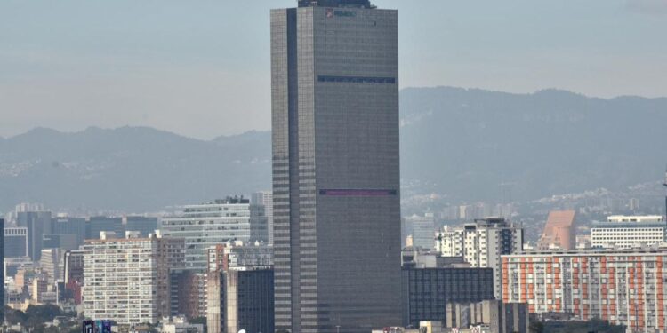 ASF exhibe la falla de Pemex por la que 11 mil computadoras fueron "secuestradas"