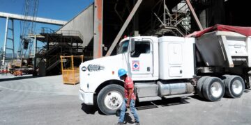 Albañiles salvan a La Cruz Azul