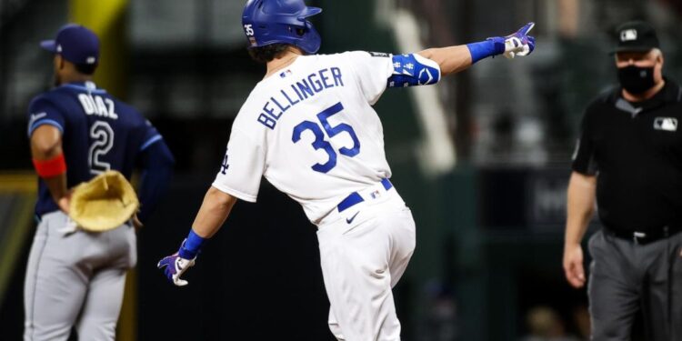 Dodgers vencen a Rays en el primer juego de la Serie Mundial 2020
