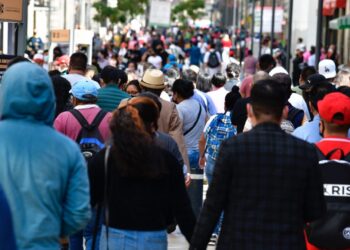 Embajada de EU emite alerta a sus connacionales por repunte de covid-19 en Mxico