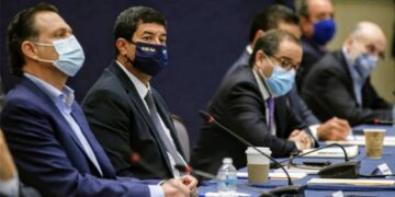Gobernadores "cierran filas" contra recortes al gasto federalizado
