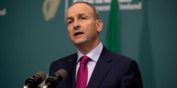 Irlanda vuelve al confinamiento nacional por covid-19