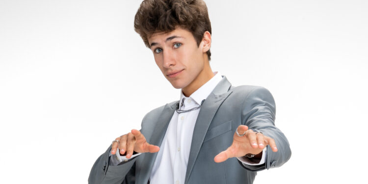 Juanpa Zurita: "¿Quién es la máscara? es loco como yo"