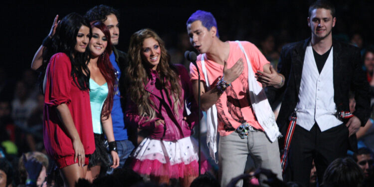 Maite Perroni reprocha ausencia de Poncho y Dulce en concierto de RBD. Foto: Getty Images