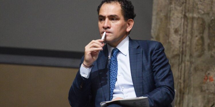 México adelantará 7 mil mdp este año para vacuna: Arturo Herrera