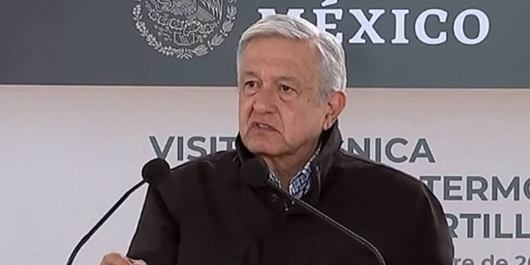 México tiene derecho a decidir sobre política energética: AMLO a congresistas de EU