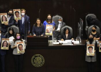 Morenista acusa que la SFP protege a Pablo Sandoval, aspirante a gobernar Guerrero