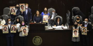 Morenista acusa que la SFP protege a Pablo Sandoval, aspirante a gobernar Guerrero