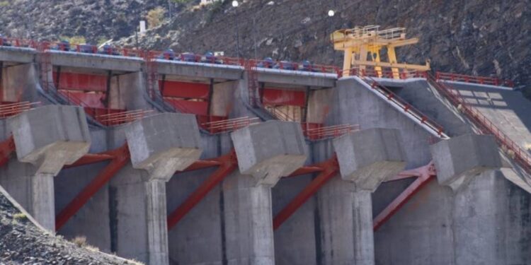 Quieren castigar a Chihuahua por conflicto de agua: Corral