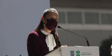 Sheinbaun da positivo a covid-19, est aislada y sin sntomas, dice