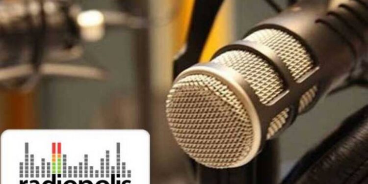 Televisa triplica utilidades, destaca venta de Radiópolis