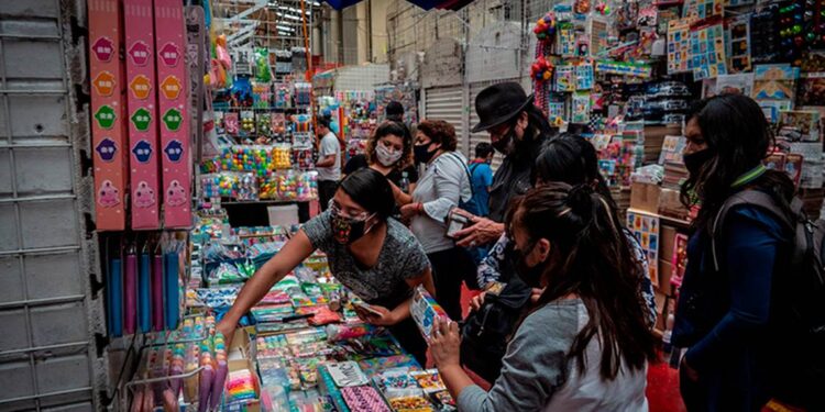 Ventas minoristas registran desaceleración en agosto