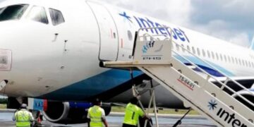Viajeros exigen 3 mdp a Interjet