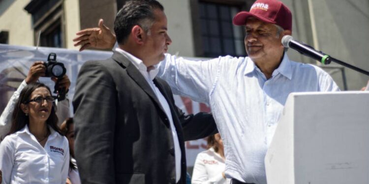 AMLO celebra que inteligencia financiera congele cuentas sin orden judicial
