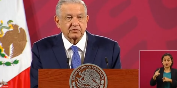 AMLO condena represión y pide castigar a culpables de disparos en protesta de Cancún