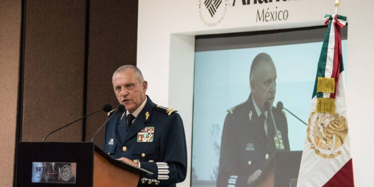 AMLO rechaza que se negociará libertad de Cienfuegos por captura de capo