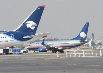 Aeroméxico solicita a corte EU autorización para despedir a mil 830 empleados