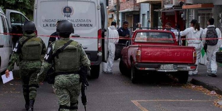 Ataque en bar de Uruapan deja dos muertos y 16 heridos