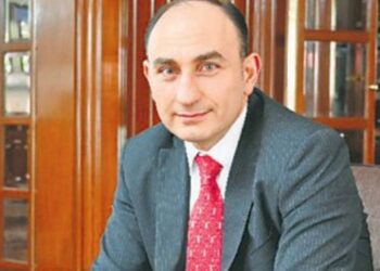 Azerbaiyán pretende invertir en Dos Bocas