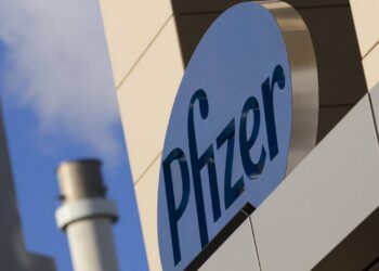 Bolsas internacionales despiertan de buenas tras avance de vacuna contra Covid de Pfizer