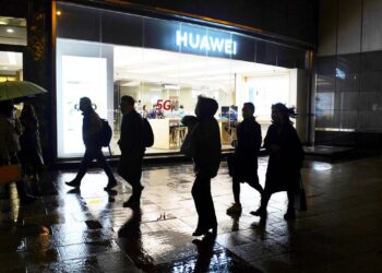 China acusa maniobra política en Red Limpia