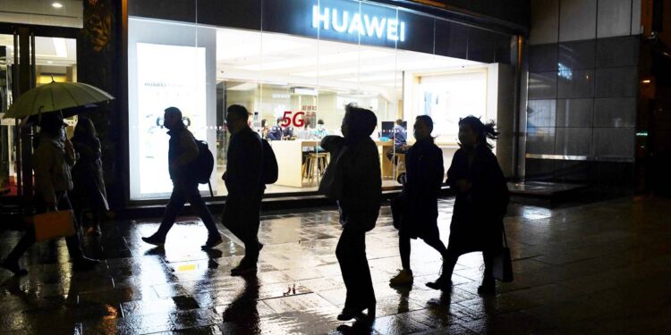 China acusa maniobra política en Red Limpia