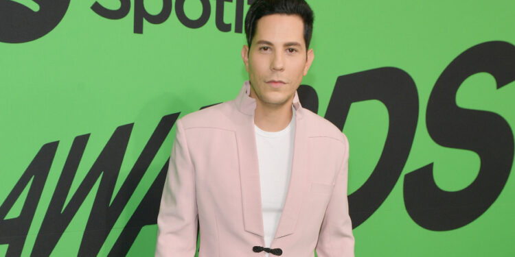 Christian Chávez podría no cantar en concierto de RBD. Foto: Getty Images