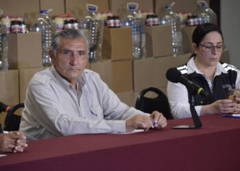 Con Bartlett no hay guerra, sólo diferencias: Adán Augusto