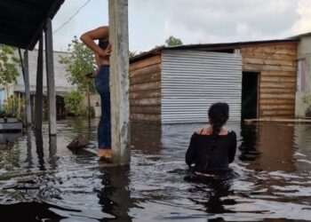 Continúa alerta por crecida del río Usumacinta