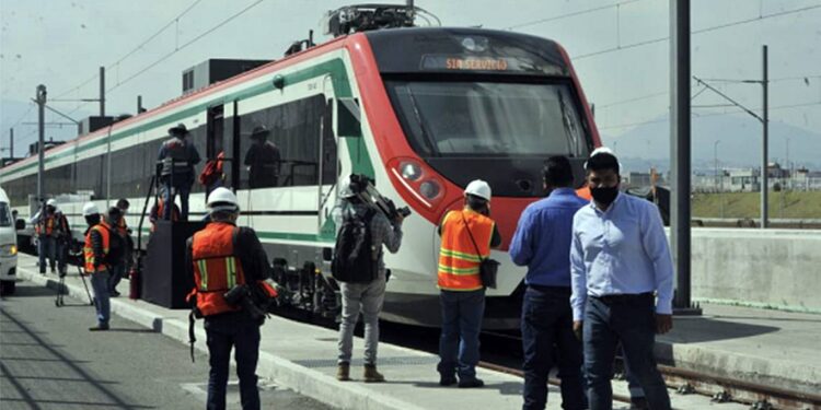 Desvían 269.9 mdp de obras del Tren México-Toluca en primer año de AMLO