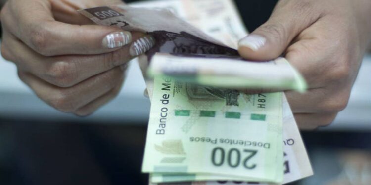Empresas no deben reducir o dejar de pagar aguinaldo por emergencia de Covid-19