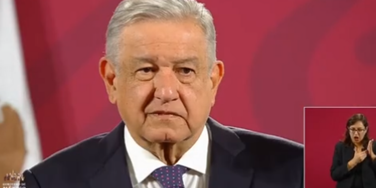 Gobierno presenta programa para contrarrestar déficit de médicos especialistas