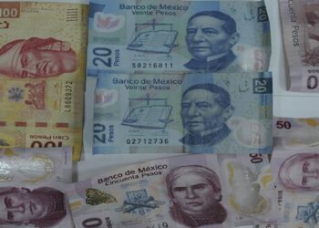 Hacienda formaliza tabulador para descontar "aportaciones" de aguinaldo a burócratas