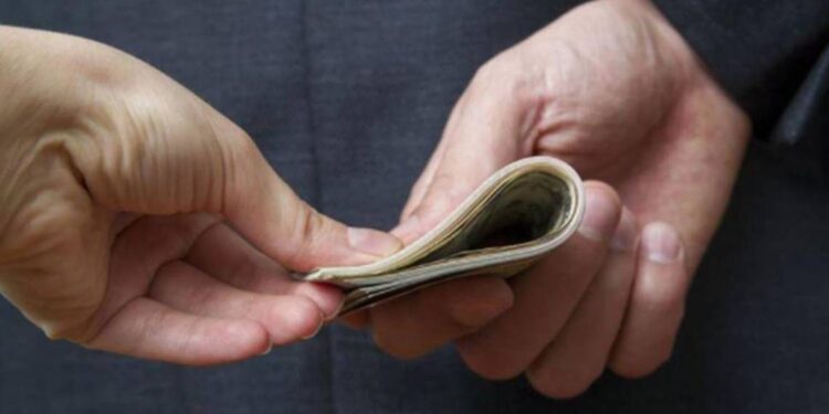 Hacienda modifica reglas para detectar lavado de dinero