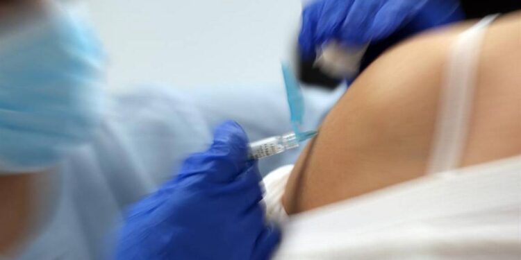 Inicia México fase III de pruebas de vacunas chinas contra Covid-19