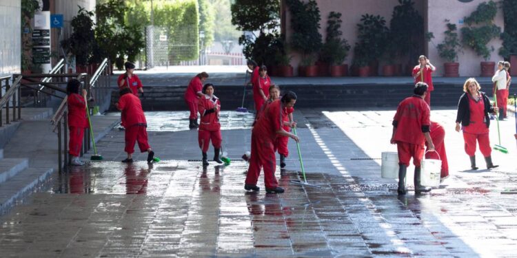 Iniciativa de subcontratación viola acuerdos y pone en riesgo empleos: IP