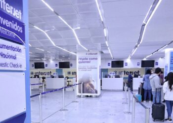 Interjet se compromete a pagar adeudos de quincenas a empleados