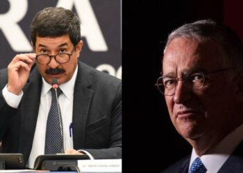 Javier Corral y Salinas Pliego se enfrentan en Twitter por cierre de tiendas