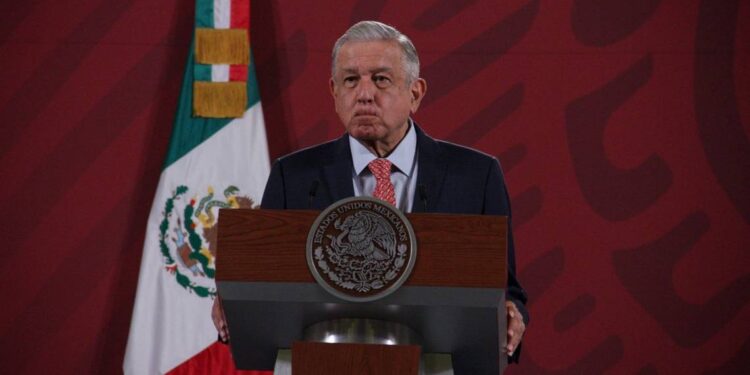 Lamenta AMLO asesinato de periodista en Guanajuato y alcaldesa de Veracruz