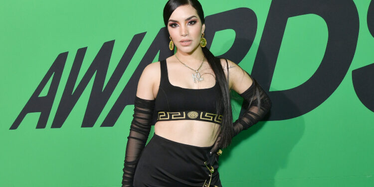 Mhoni Vidente predice embarazo de Kimberly Loaiza. Foto: Getty Images