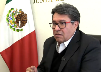 Monreal ofrece a empresarios discutir iniciativa presidencial de outsourcing