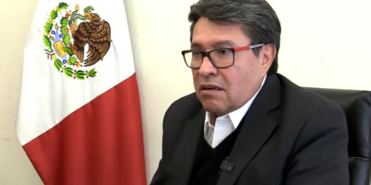 Monreal ofrece a empresarios discutir iniciativa presidencial de outsourcing