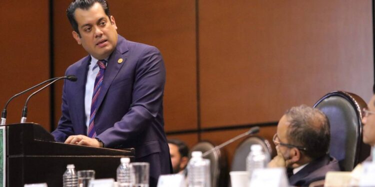 Morena trabaja para lograr alianza con PT y PVEM